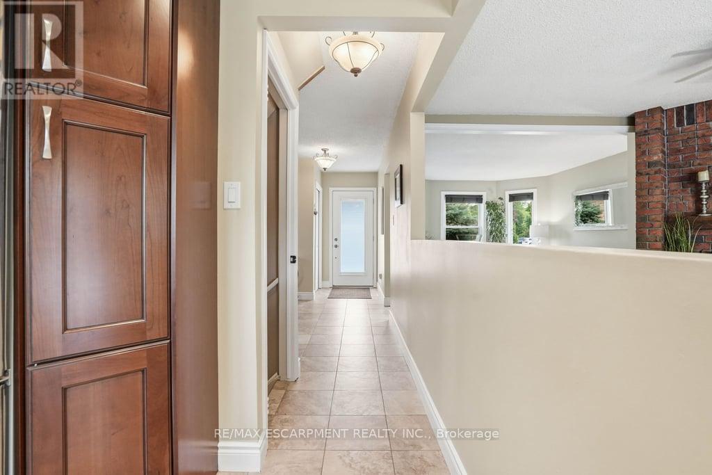 2193 Bader Crescent, Burlington, Ontario L7P 4N5 - Photo 16 - W13480680