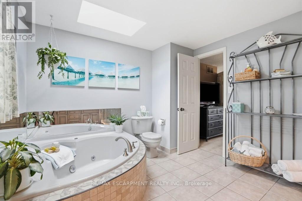 2193 Bader Crescent, Burlington, Ontario L7P 4N5 - Photo 21 - W13480680