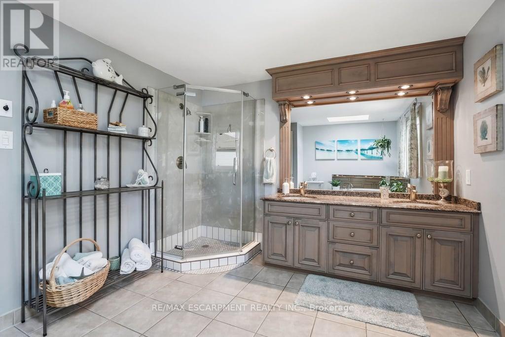 2193 Bader Crescent, Burlington, Ontario L7P 4N5 - Photo 22 - W13480680