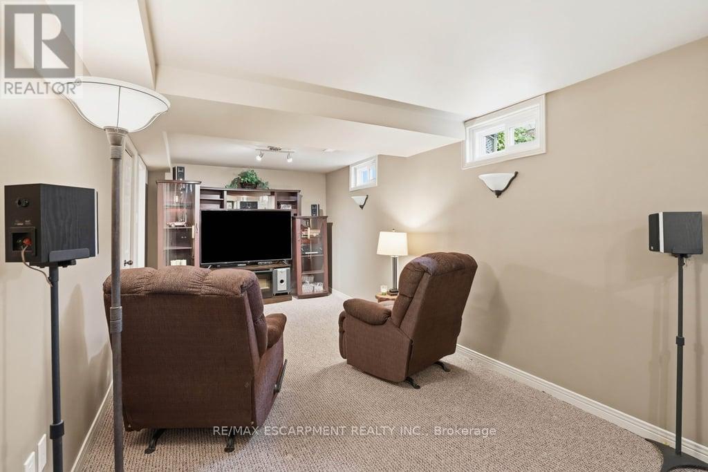 2193 Bader Crescent, Burlington, Ontario L7P 4N5 - Photo 37 - W13480680