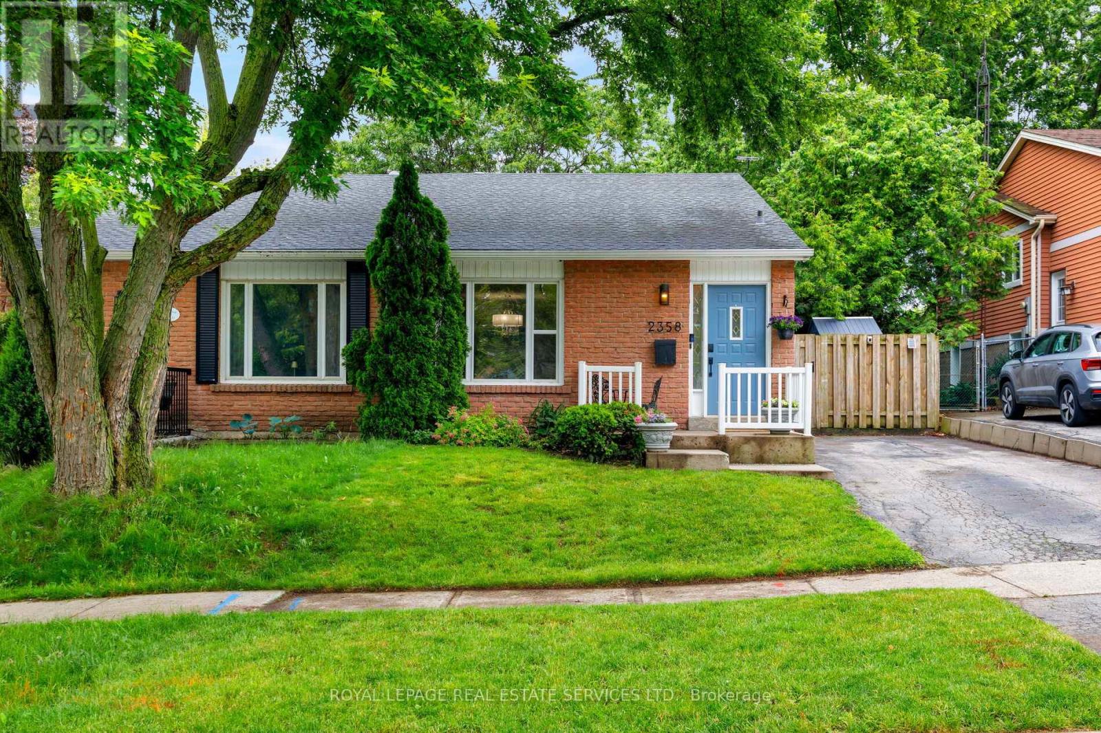 2358 HOLYHEAD DRIVE, Burlington, Ontario