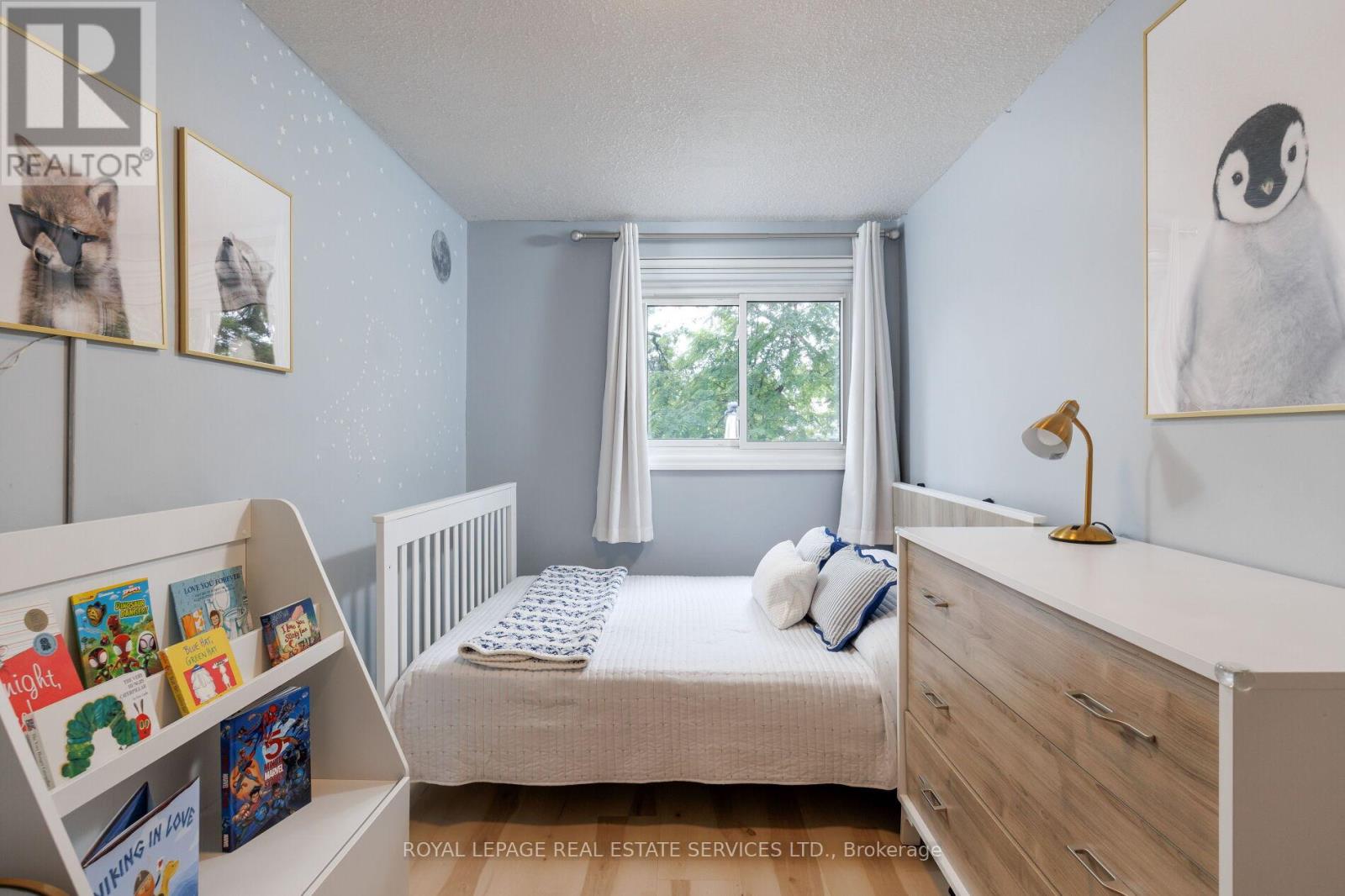 2358 Holyhead Drive, Burlington, Ontario  L7P 3V3 - Photo 18 - W13480724