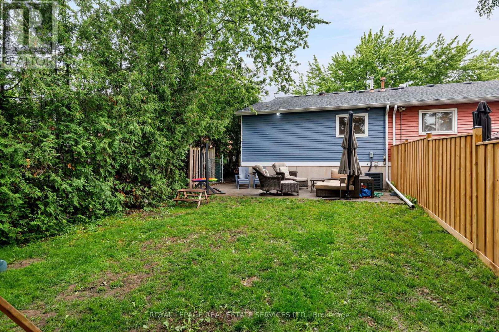 2358 Holyhead Drive, Burlington, Ontario  L7P 3V3 - Photo 37 - W13480724