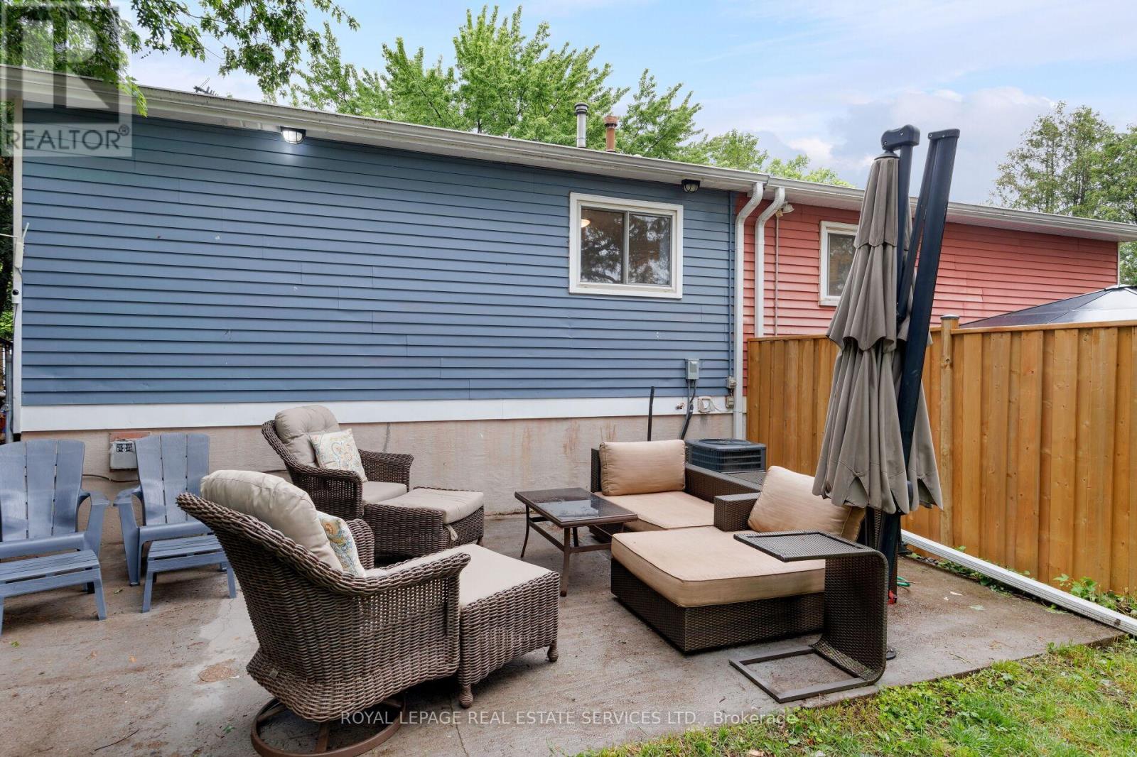 2358 Holyhead Drive, Burlington, Ontario  L7P 3V3 - Photo 38 - W13480724