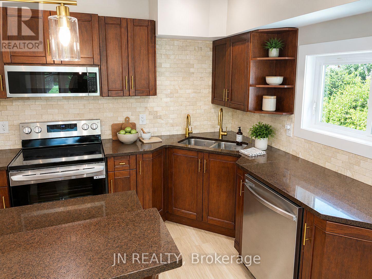 1962 Franklin Avenue W, Sarnia, Ontario  N0N 1C0 - Photo 11 - X13465008