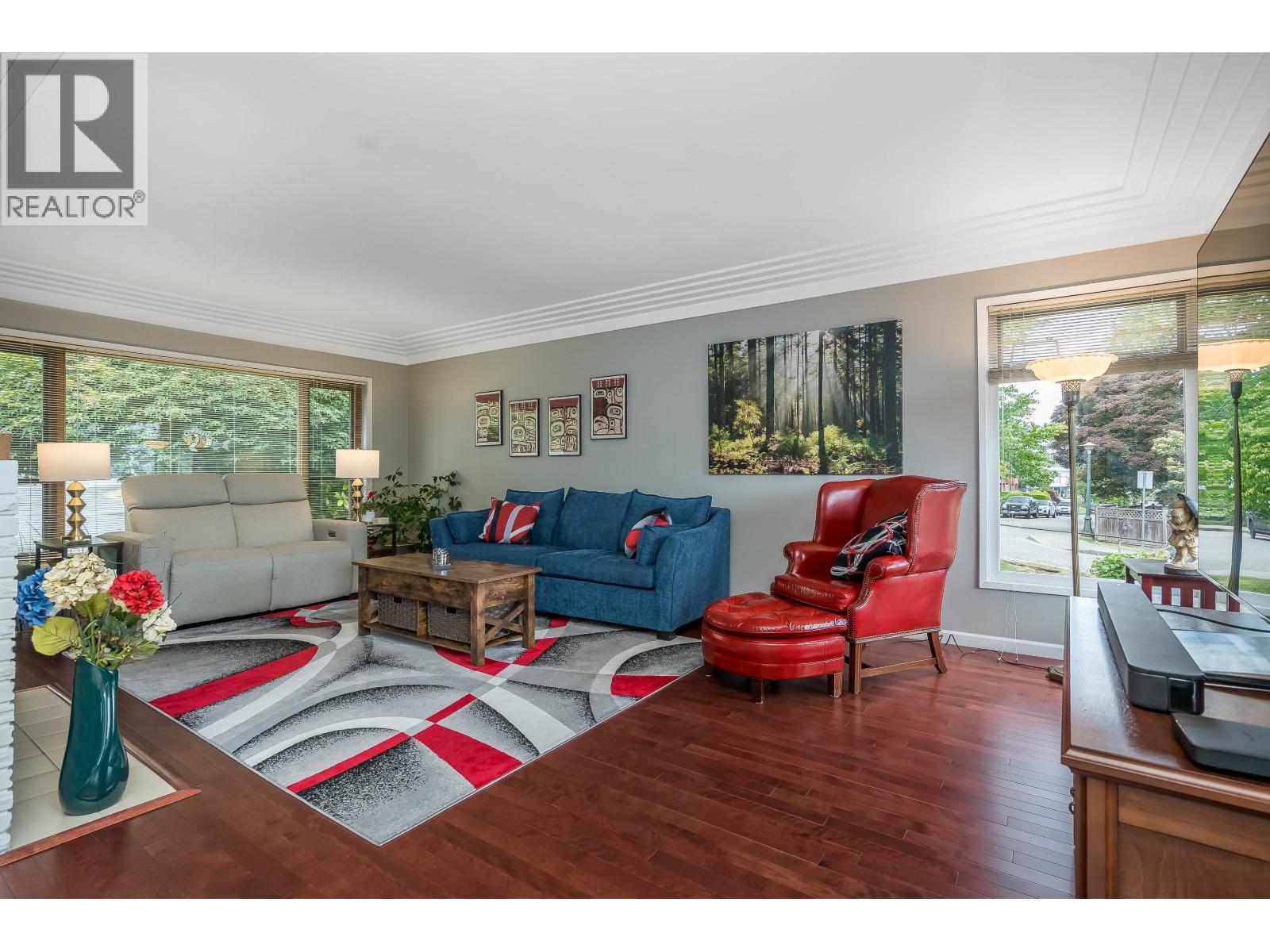 324 Churchill Avenue, New Westminster, British Columbia  V3L 4P6 - Photo 13 - R3138508