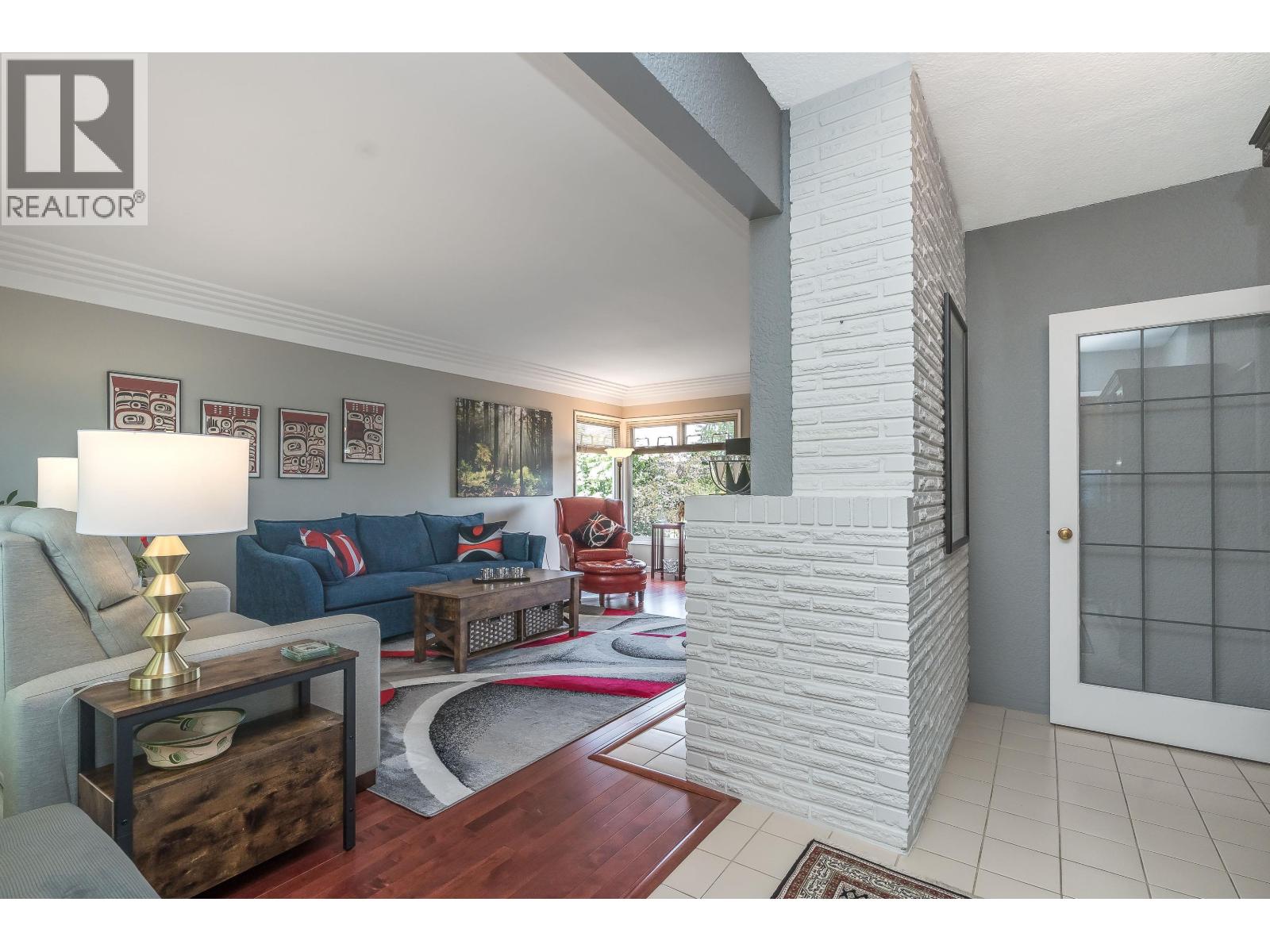 324 Churchill Avenue, New Westminster, British Columbia  V3L 4P6 - Photo 8 - R3138508