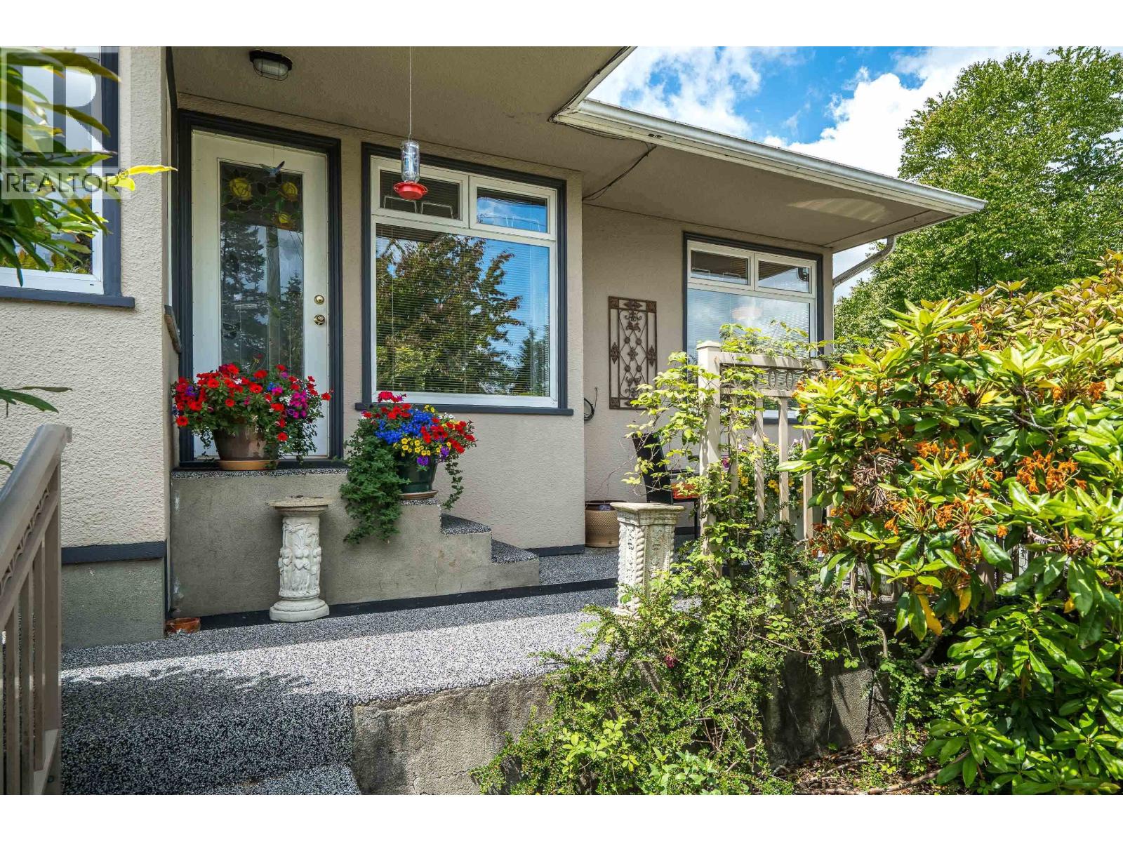 324 Churchill Avenue, New Westminster, British Columbia  V3L 4P6 - Photo 35 - R3138508