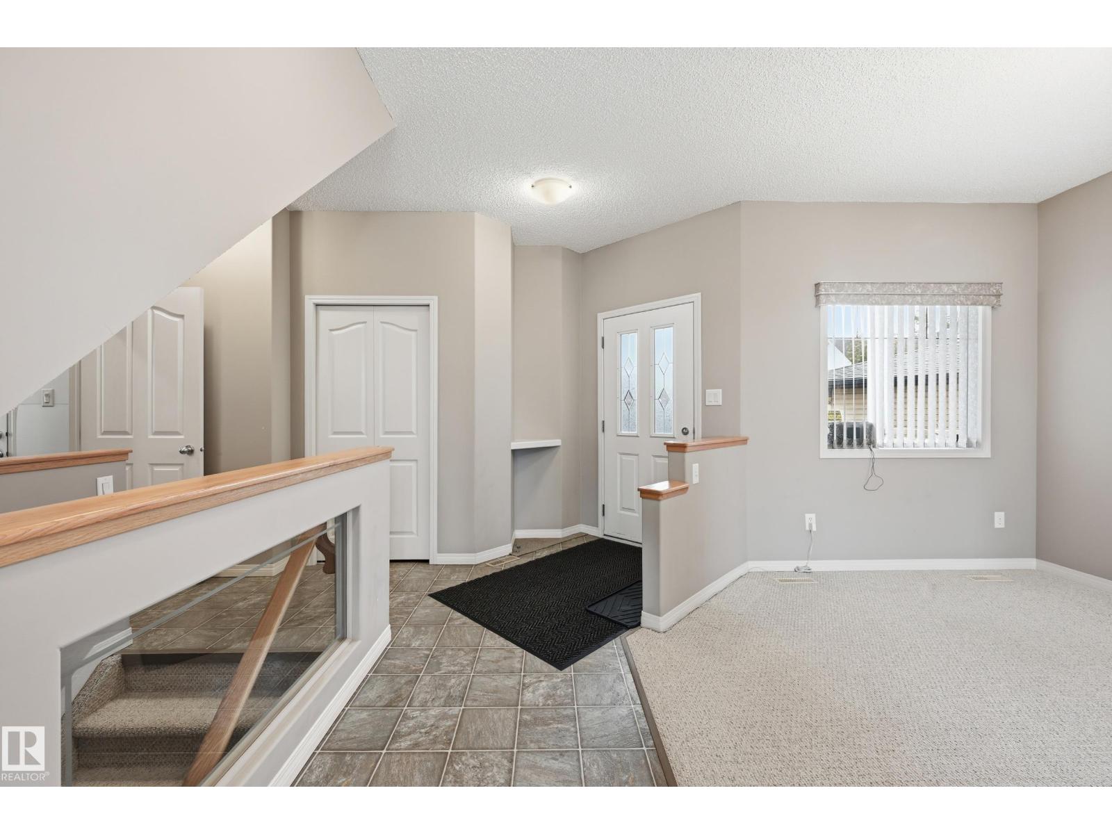 7460 Singer Ld NW, Edmonton, Alberta  T6R 3S3 - Photo 3 - E4495242