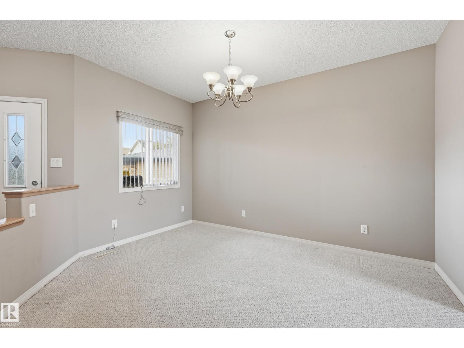 7460 Singer Ld NW, Edmonton, Alberta  T6R 3S3 - Photo 4 - E4495242