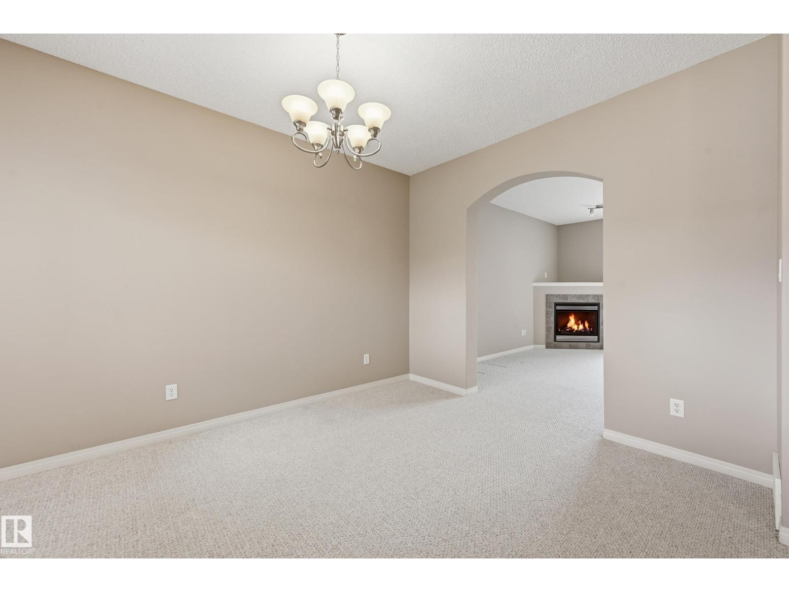 7460 Singer Ld NW, Edmonton, Alberta  T6R 3S3 - Photo 5 - E4495242