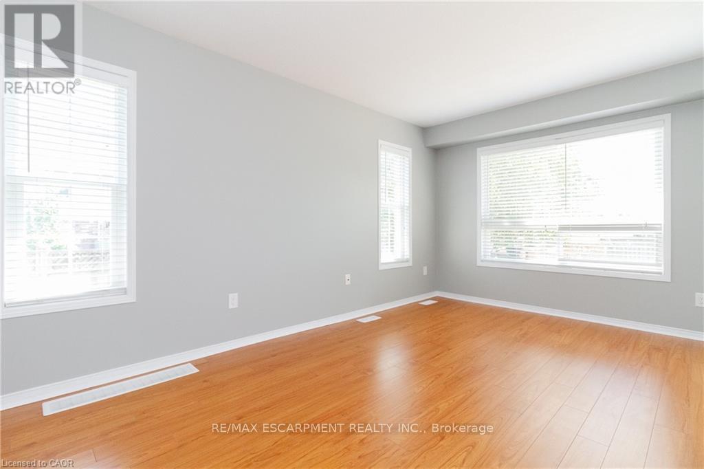 137 Windwood Drive, Hamilton, Ontario  L0R 1C0 - Photo 4 - X13480716