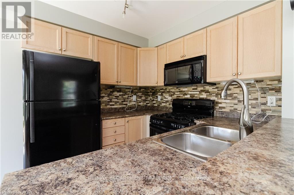 137 Windwood Drive, Hamilton, Ontario  L0R 1C0 - Photo 6 - X13480716