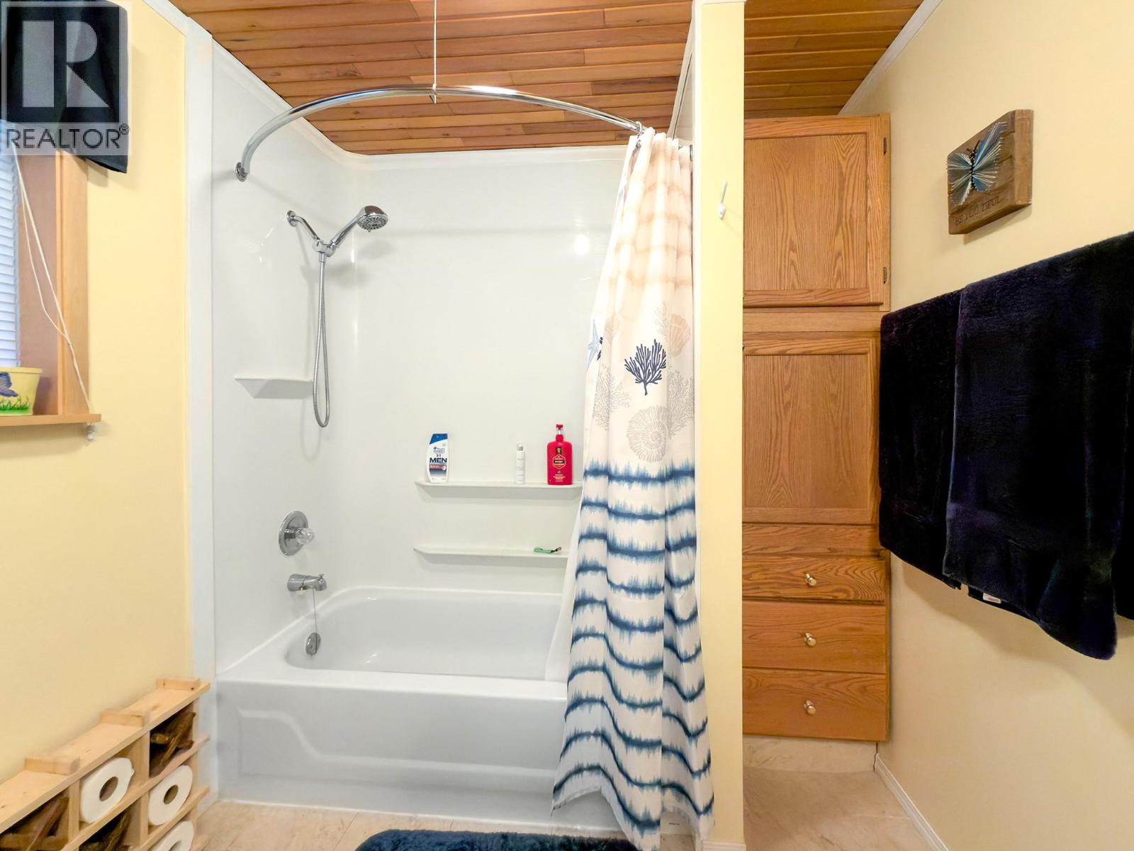 12806 3a Highway, Boswell, British Columbia  V0B 1A0 - Photo 19 - 10392292