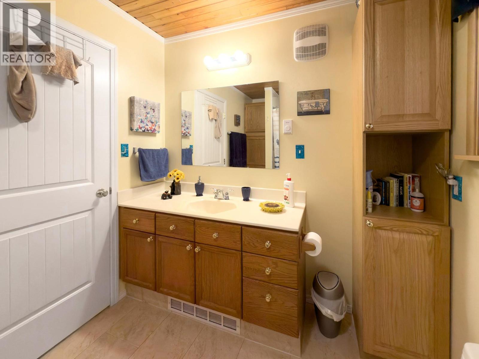 12806 3a Highway, Boswell, British Columbia  V0B 1A0 - Photo 20 - 10392292
