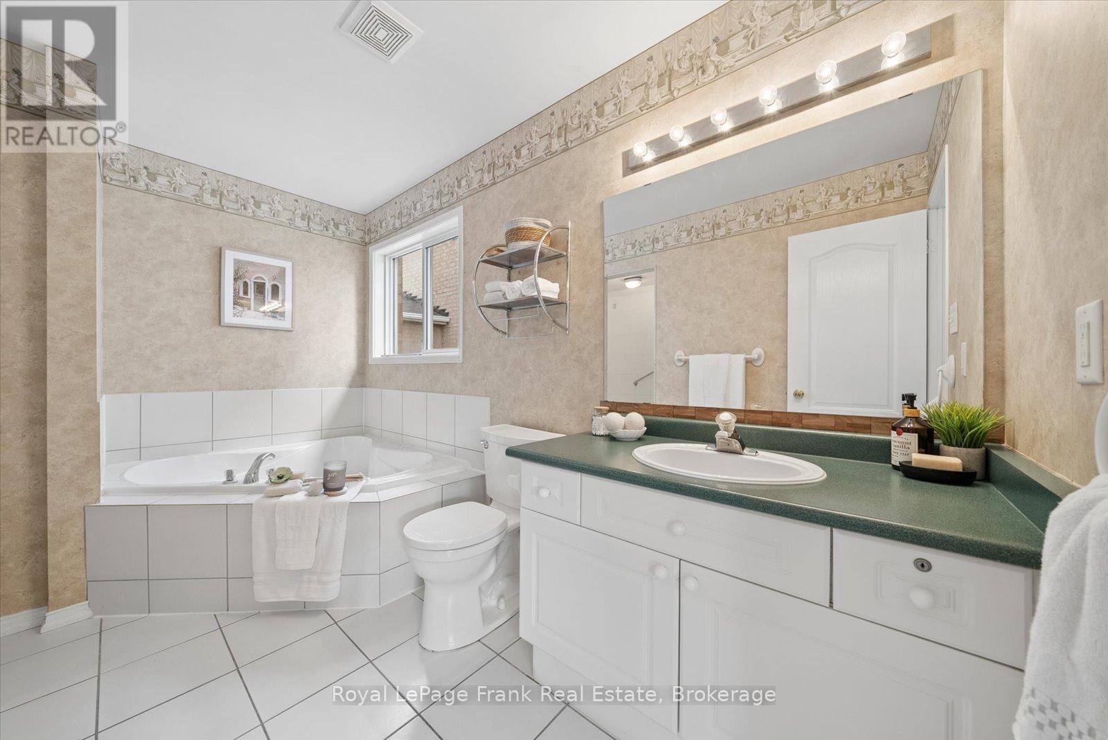34 Davey Street, Ajax, Ontario  L1Z 1L2 - Photo 15 - E13480860