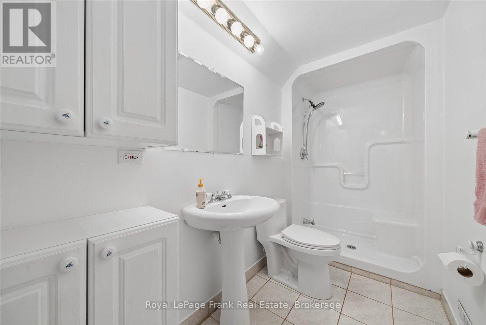 34 Davey Street, Ajax, Ontario  L1Z 1L2 - Photo 23 - E13480860