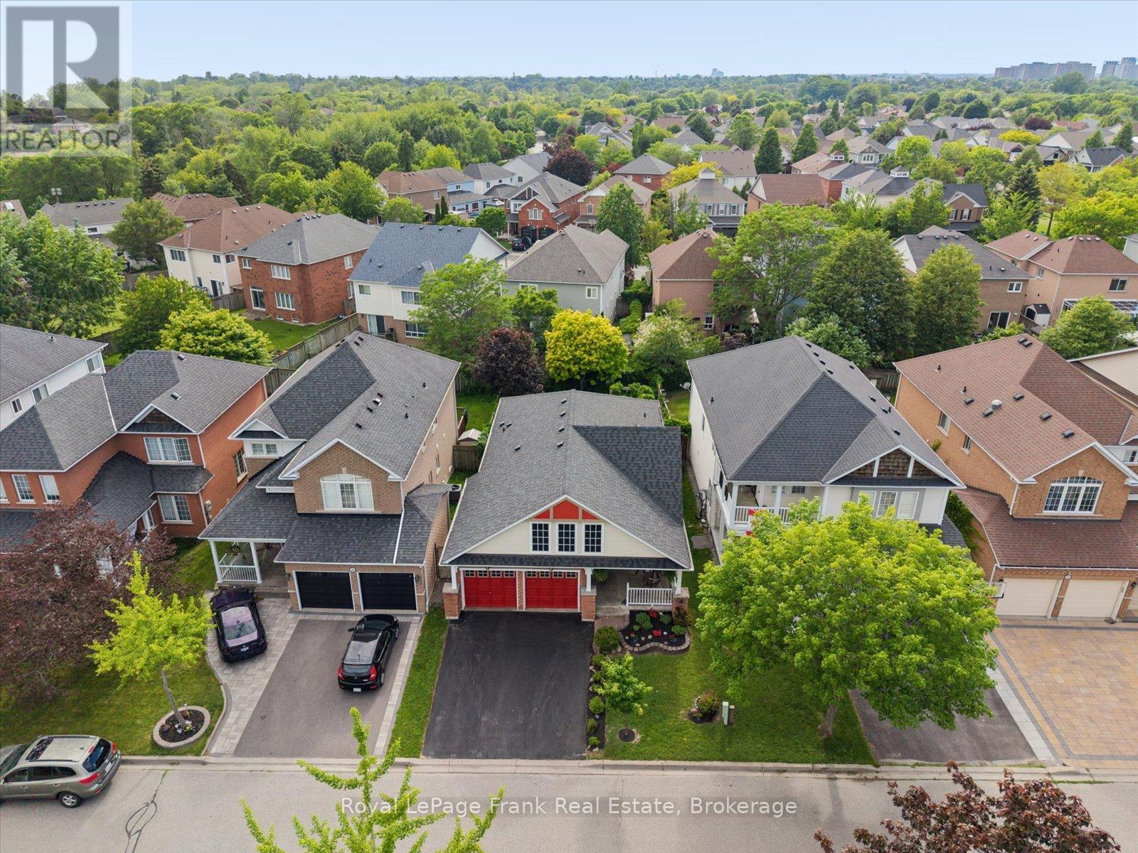 34 Davey Street, Ajax, Ontario  L1Z 1L2 - Photo 3 - E13480860