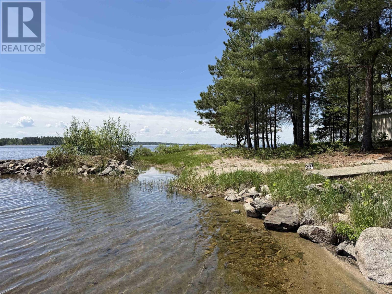 447 Hopkins Bay Rd, Fort Frances, Ontario  P9A 3M3 - Photo 35 - TB2601069