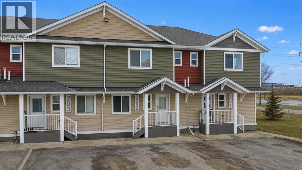 202, 148 Vanier Drive, Red Deer, Alberta  T4R 0K9 - Photo 1 - A2323206