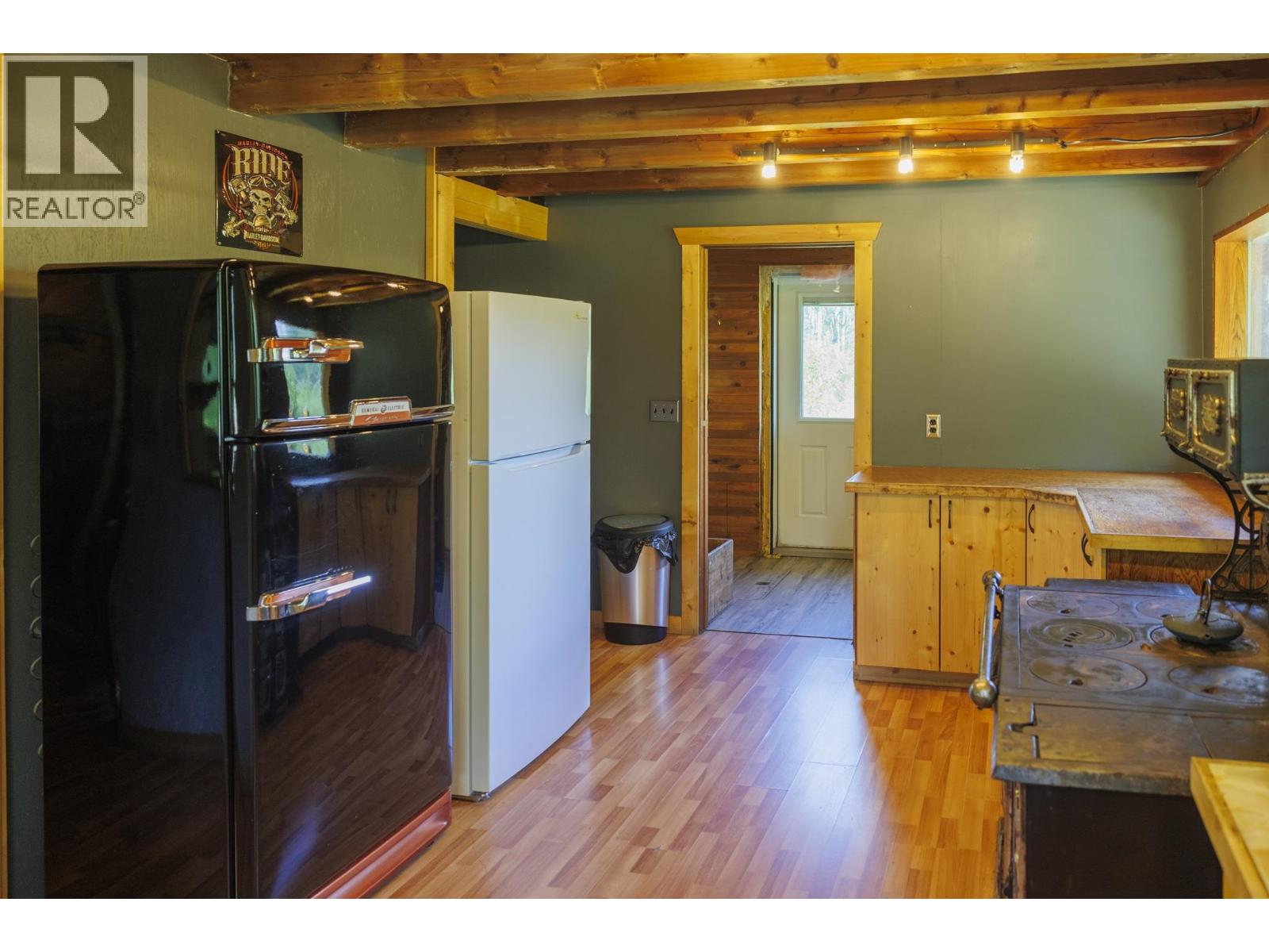 4600 Eddy Road, Mcbride, British Columbia  V0J 2E0 - Photo 11 - R3139082