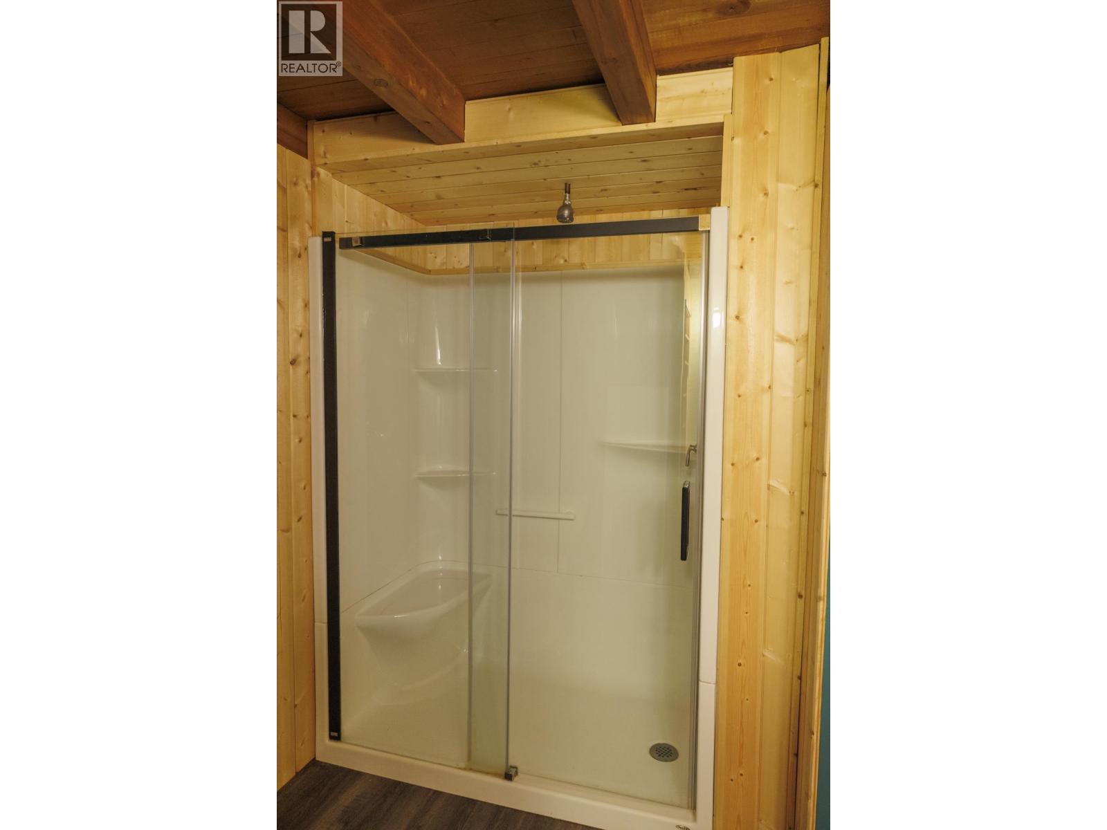 4600 Eddy Road, Mcbride, British Columbia  V0J 2E0 - Photo 16 - R3139082