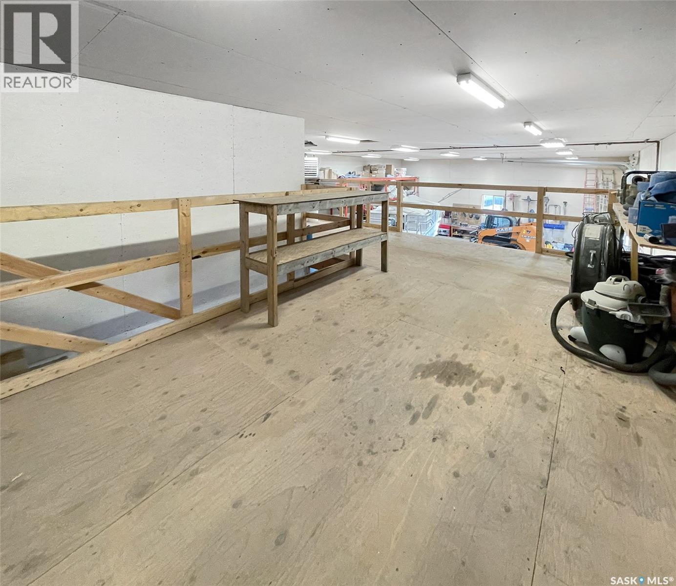 37 5th Avenue Nw, Swift Current, Saskatchewan  S9H 4T4 - Photo 24 - SK040396