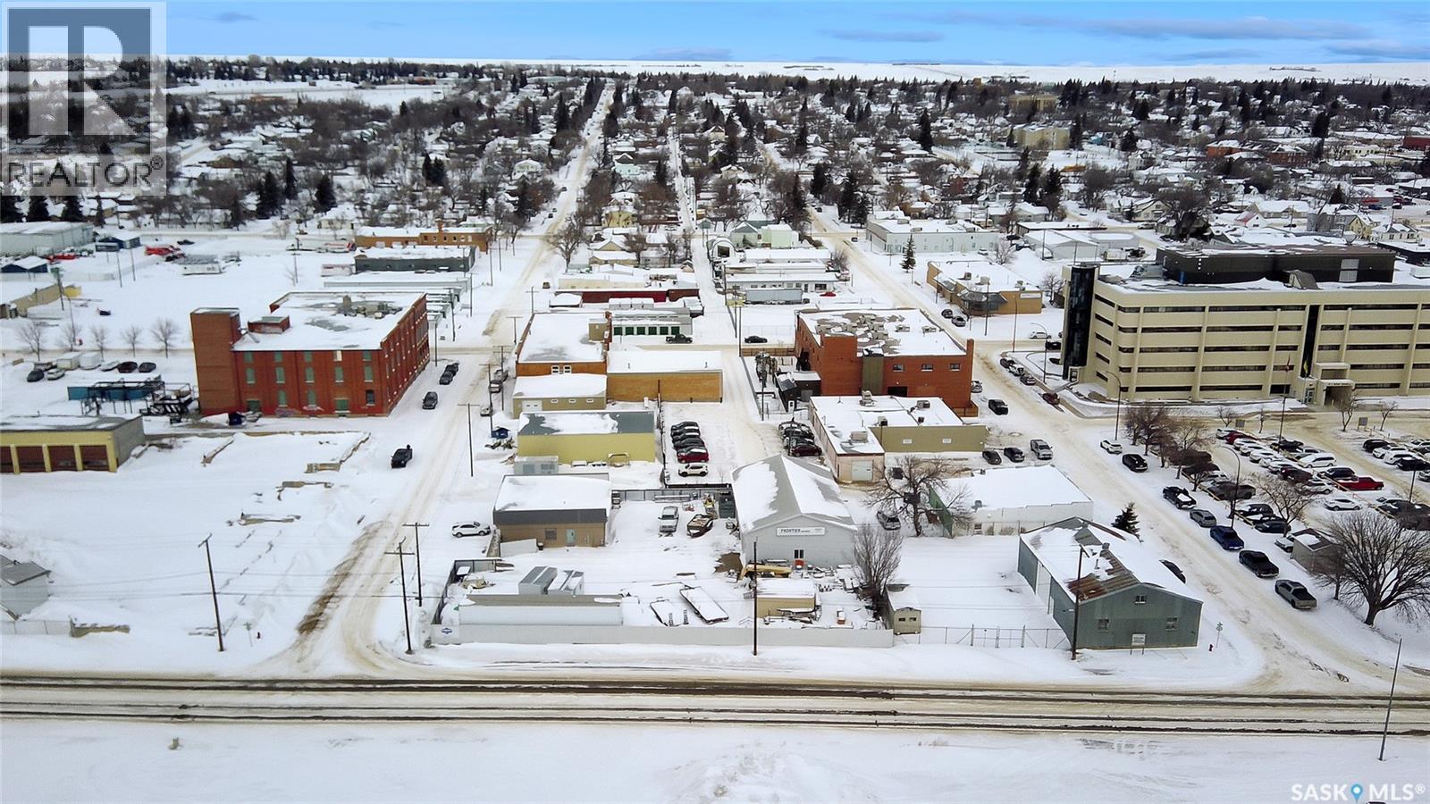 37 5th Avenue Nw, Swift Current, Saskatchewan  S9H 4T4 - Photo 26 - SK040396