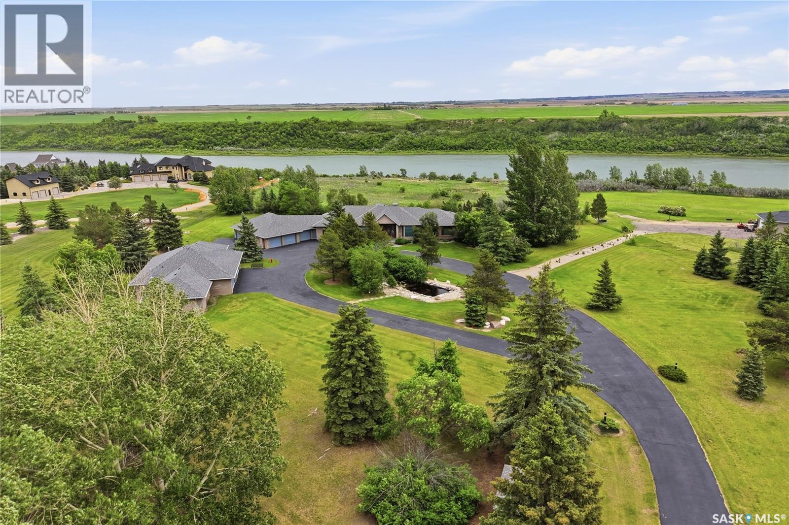 48 Cathedral Bluffs Road, Corman Park Rm No. 344, Saskatchewan  S7P 1A3 - Photo 54 - SK039731