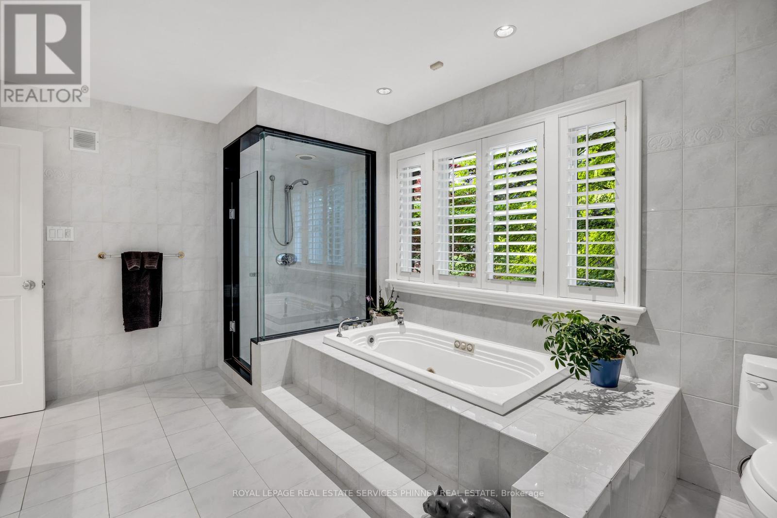 35 Brentwood Road, Oakville, Ontario  L6J 4B7 - Photo 35 - W13474492