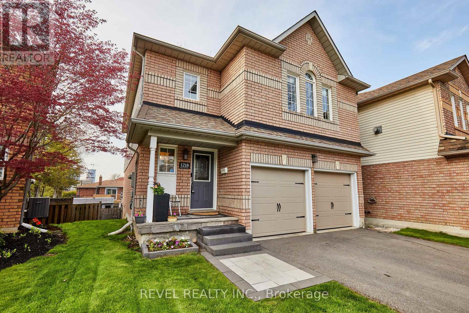 1218 Monica Cook Place, Pickering, Ontario L1W 4A4 - Photo 4 - E13480846
