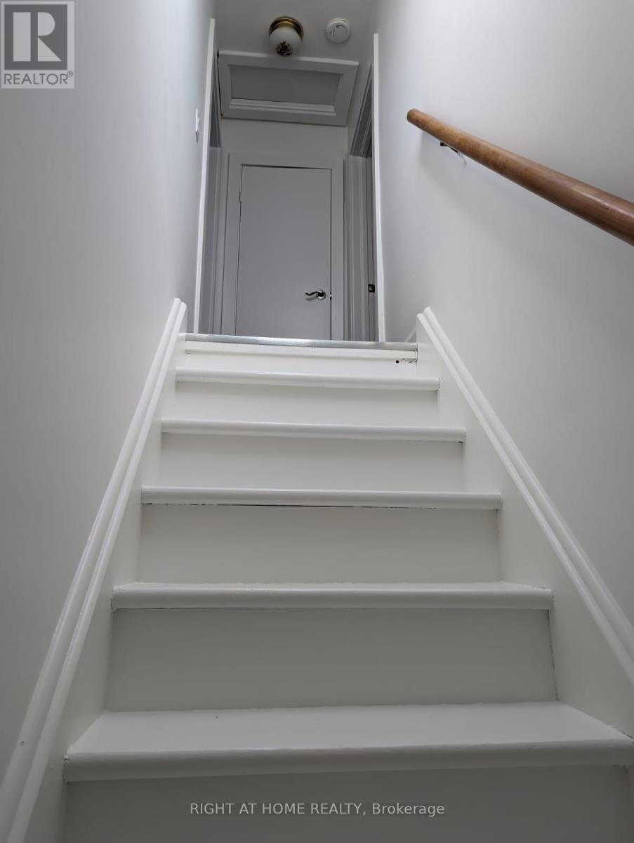 24 Harewood Avenue, Toronto, Ontario  M1M 2R2 - Photo 14 - E13481006
