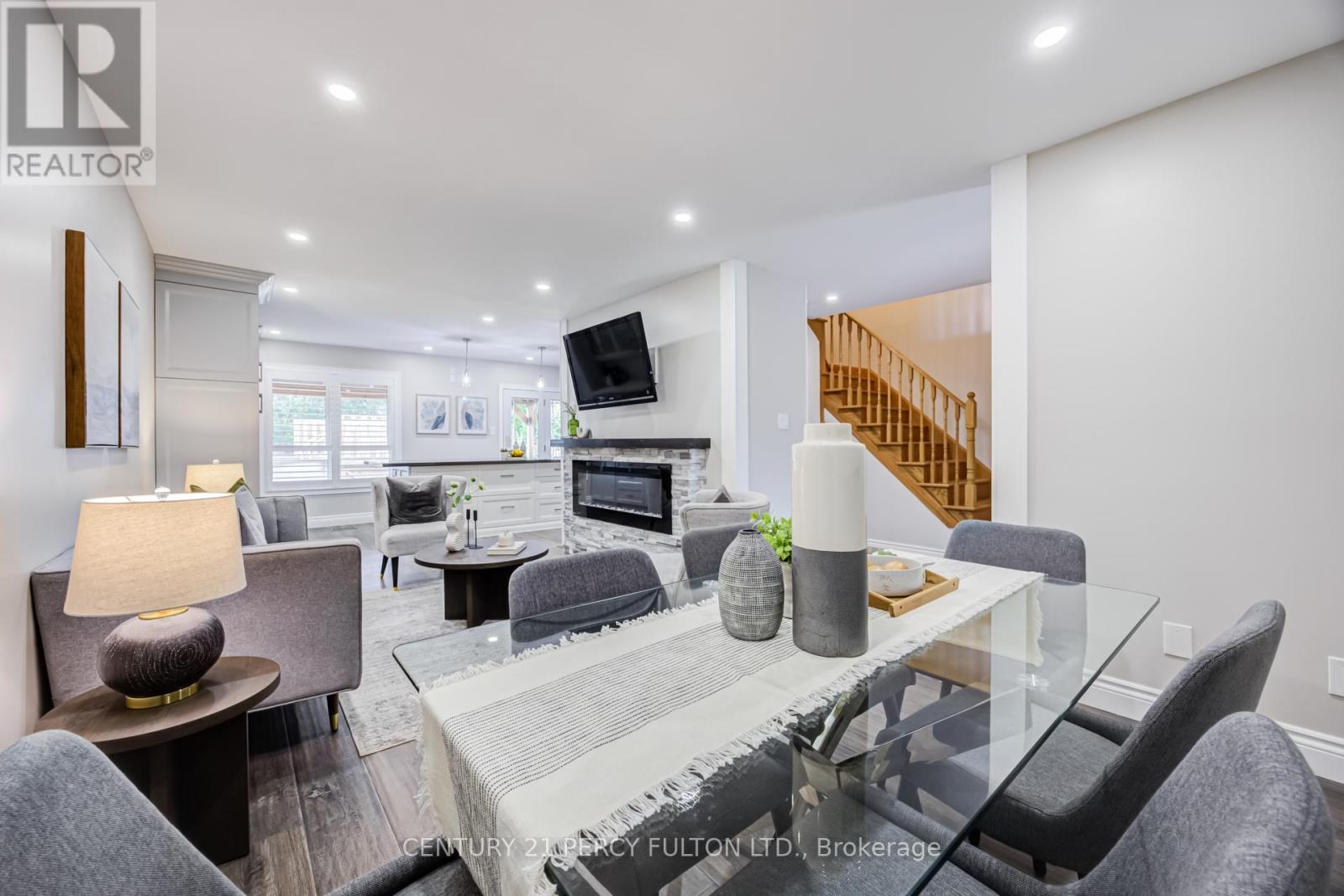 15 Jollow Drive, Clarington, Ontario  L1C 4V9 - Photo 9 - E13481024
