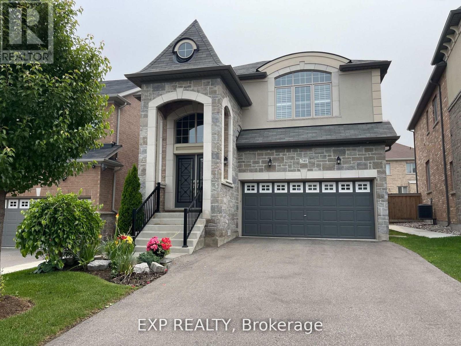 740 CLIFFORD PERRY PLACE, Newmarket, Ontario