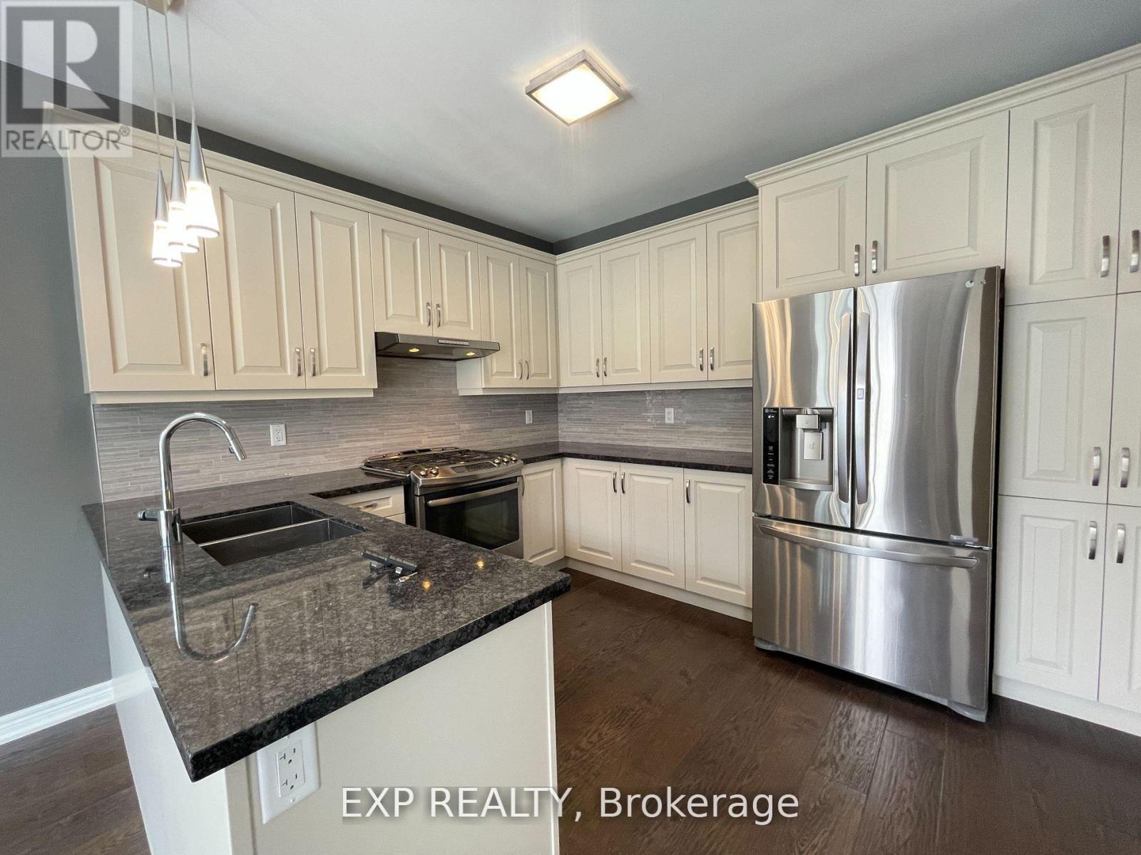 740 Clifford Perry Place, Newmarket, Ontario L3X 0J3 - Photo 5 - N13480888