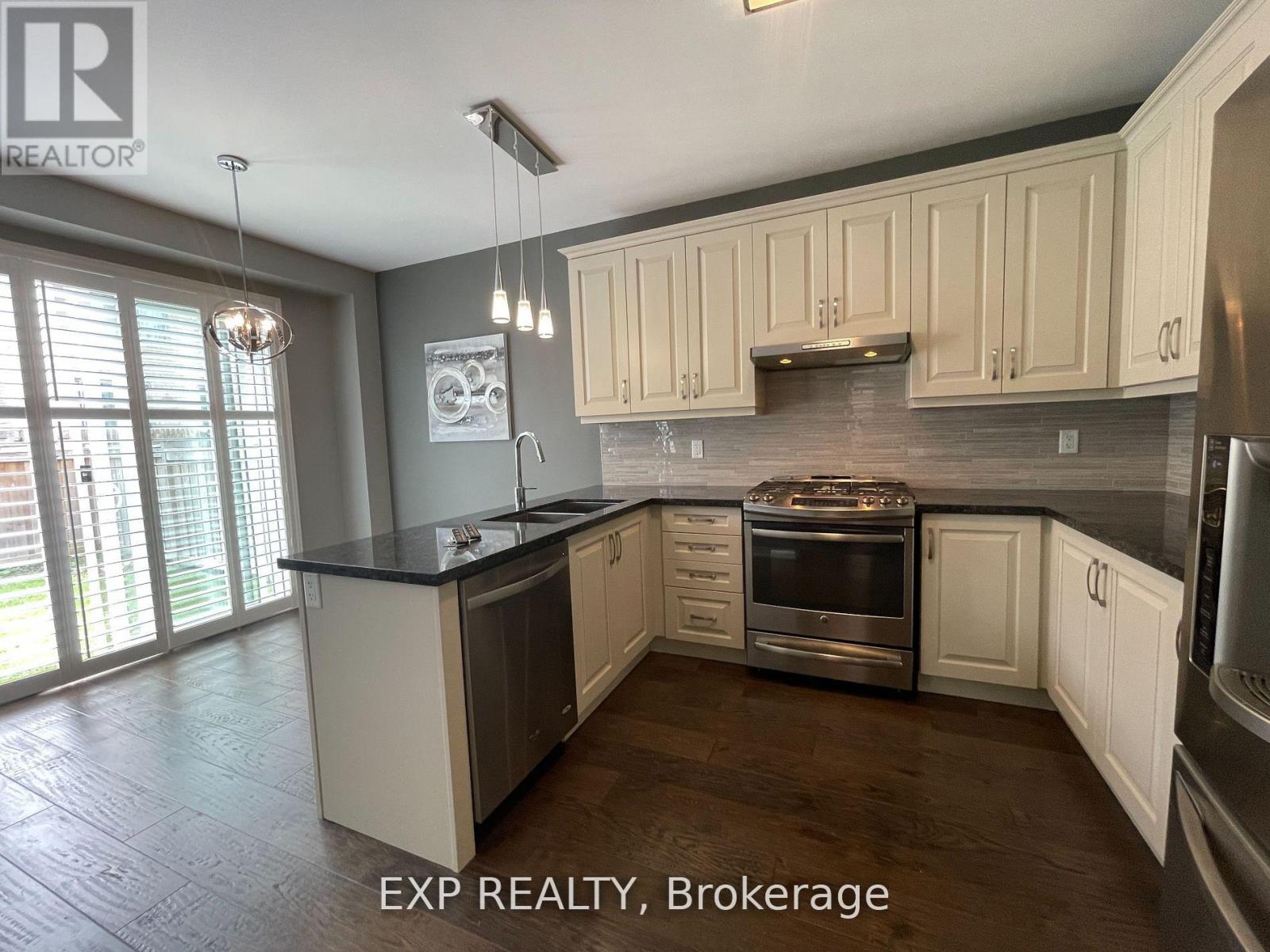 740 Clifford Perry Place, Newmarket, Ontario L3X 0J3 - Photo 6 - N13480888