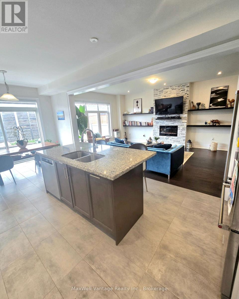 24 Tatton Court, King, Ontario  L7B 0C3 - Photo 5 - N13480918