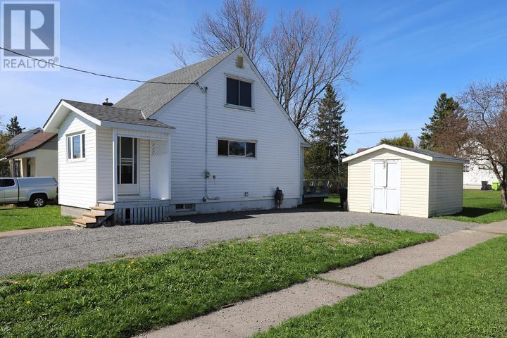 43 Weldon Ave, Sault Ste. Marie, Ontario P6B 3C4 - Photo 3 - SM261218