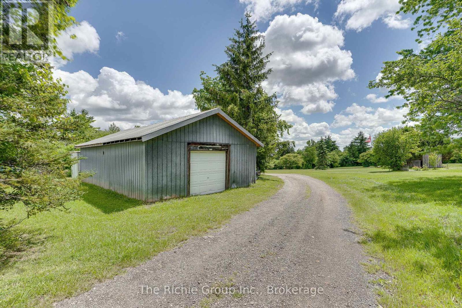 13494 Tenth Line, Halton Hills, Ontario L7G 4S8 - Photo 10 - W13480806