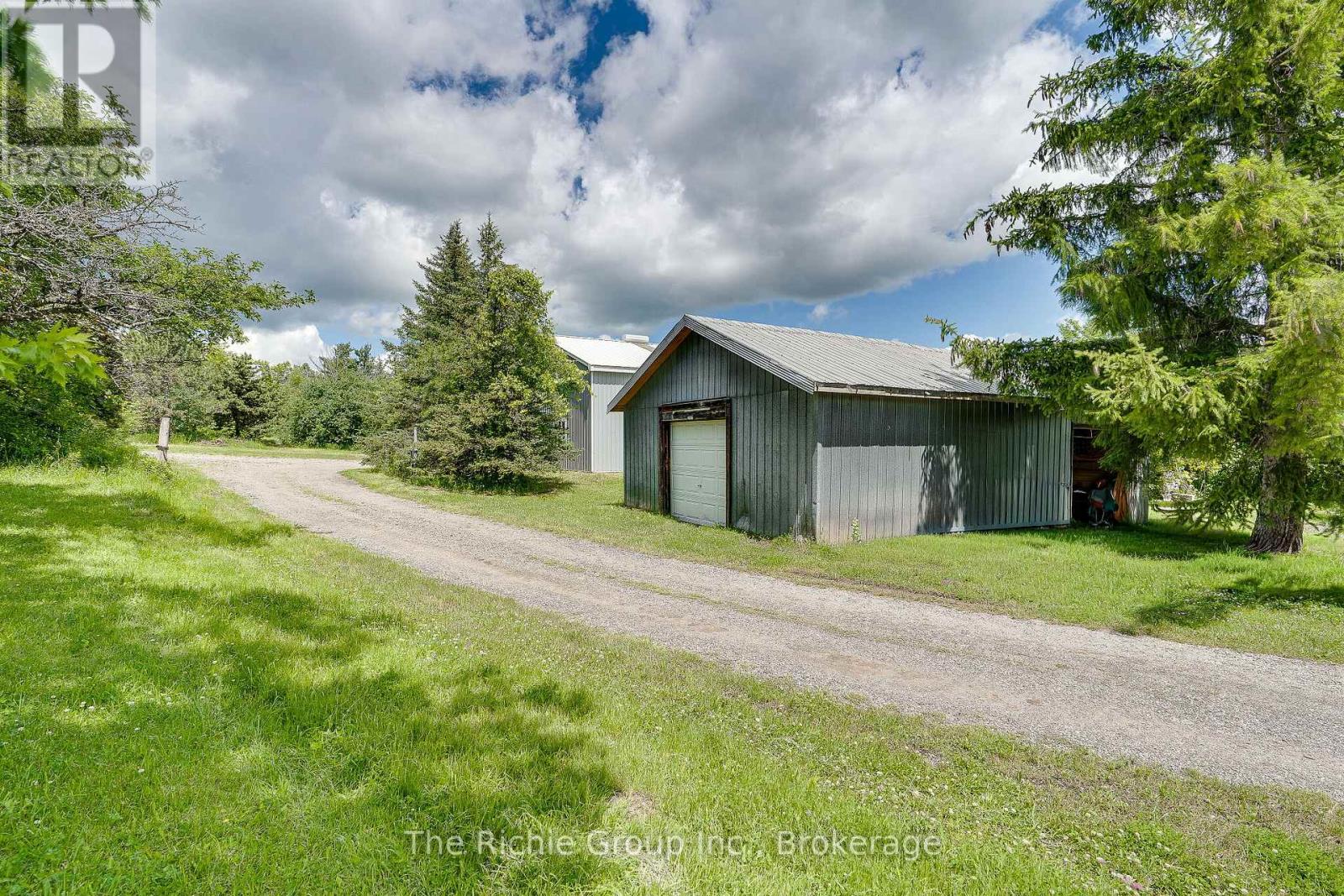 13494 Tenth Line, Halton Hills, Ontario L7G 4S8 - Photo 11 - W13480806