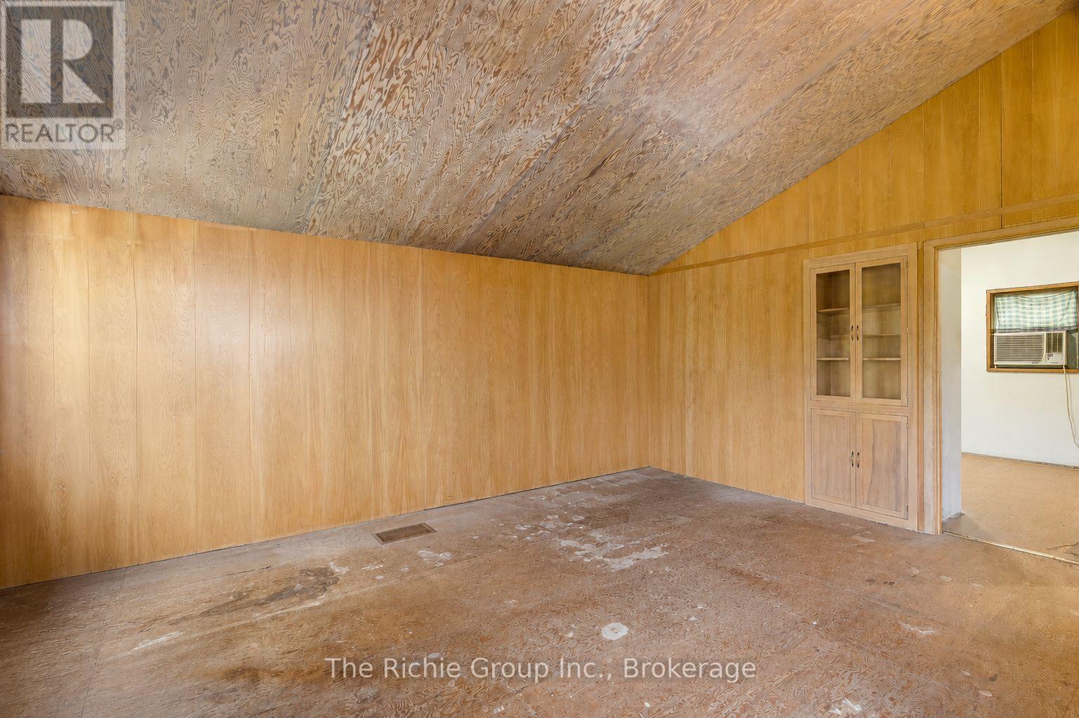 13494 Tenth Line, Halton Hills, Ontario L7G 4S8 - Photo 16 - W13480806