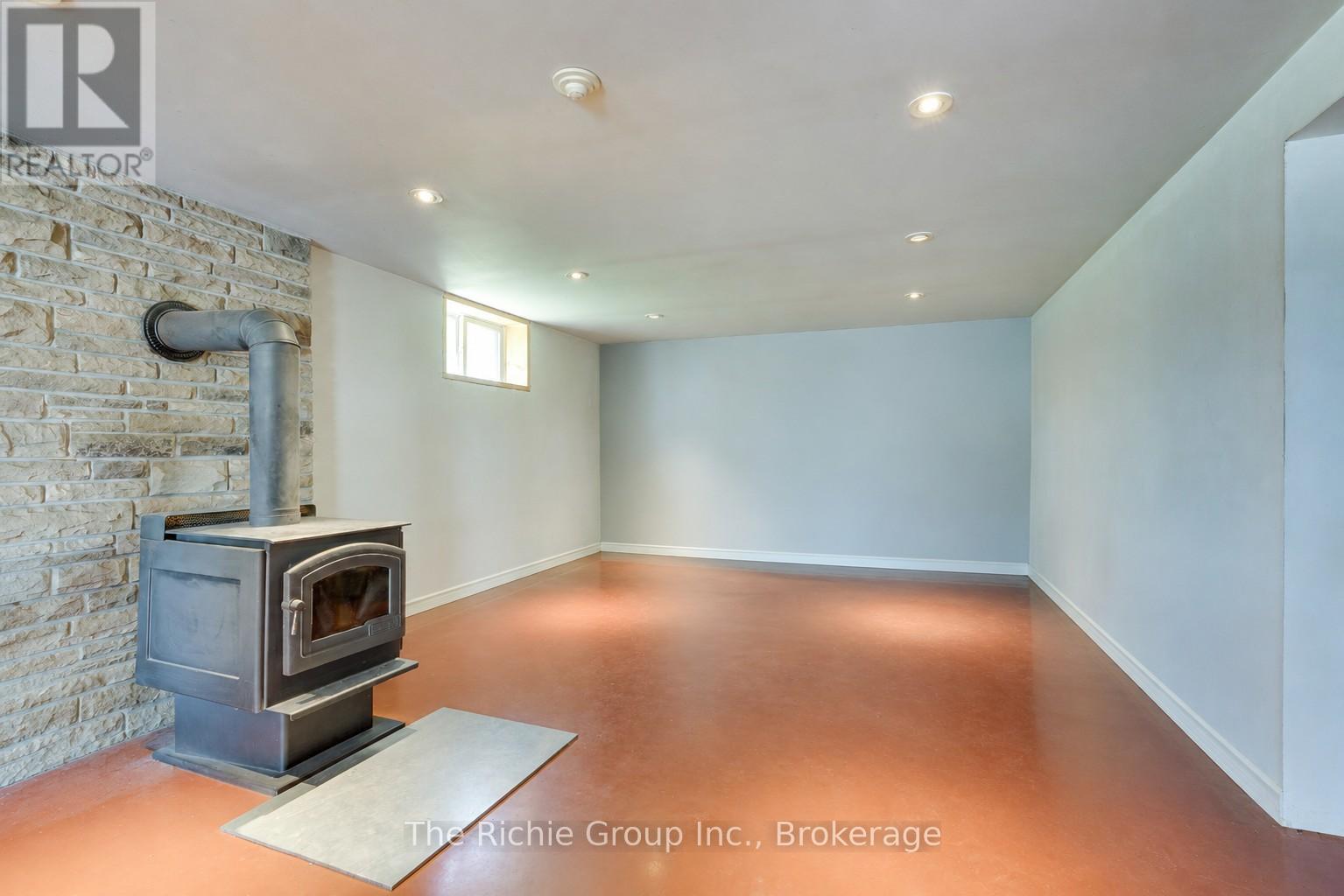 13494 Tenth Line, Halton Hills, Ontario L7G 4S8 - Photo 18 - W13480806