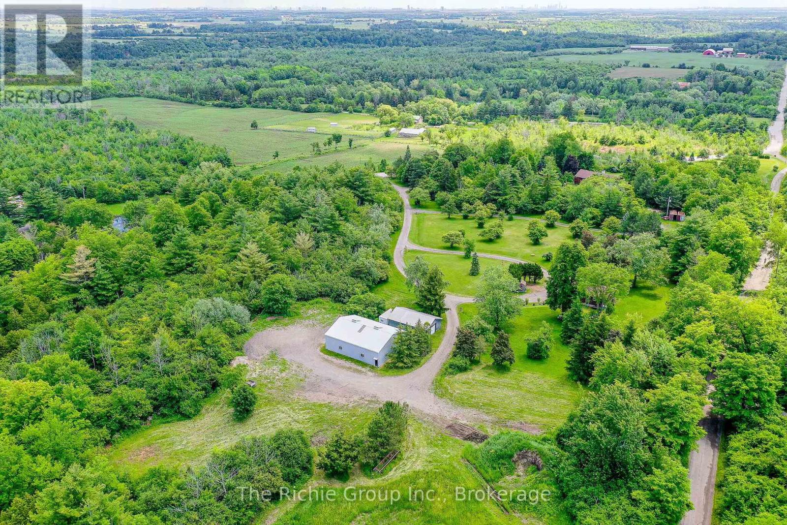 13494 Tenth Line, Halton Hills, Ontario L7G 4S8 - Photo 3 - W13480806