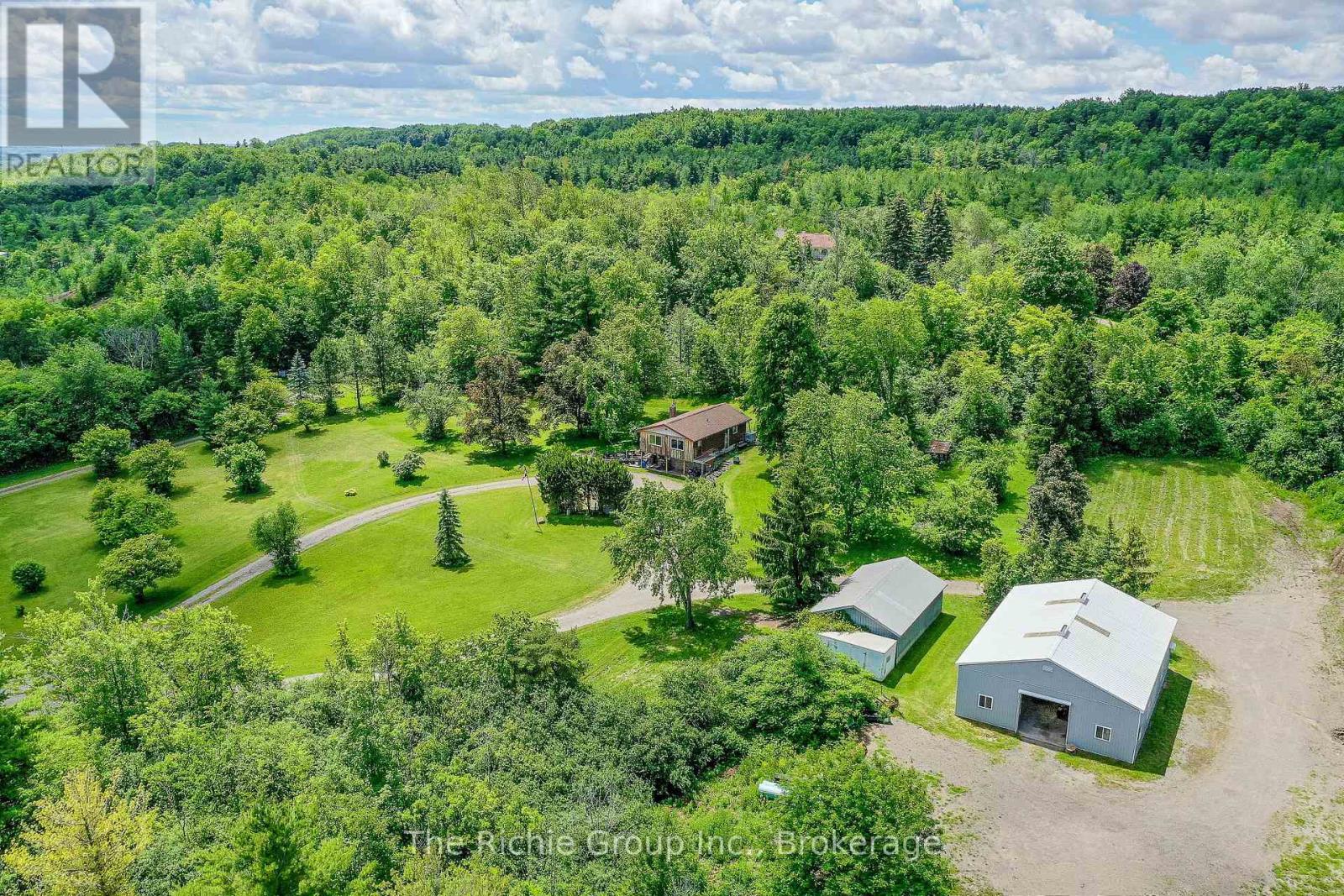 13494 Tenth Line, Halton Hills, Ontario L7G 4S8 - Photo 4 - W13480806