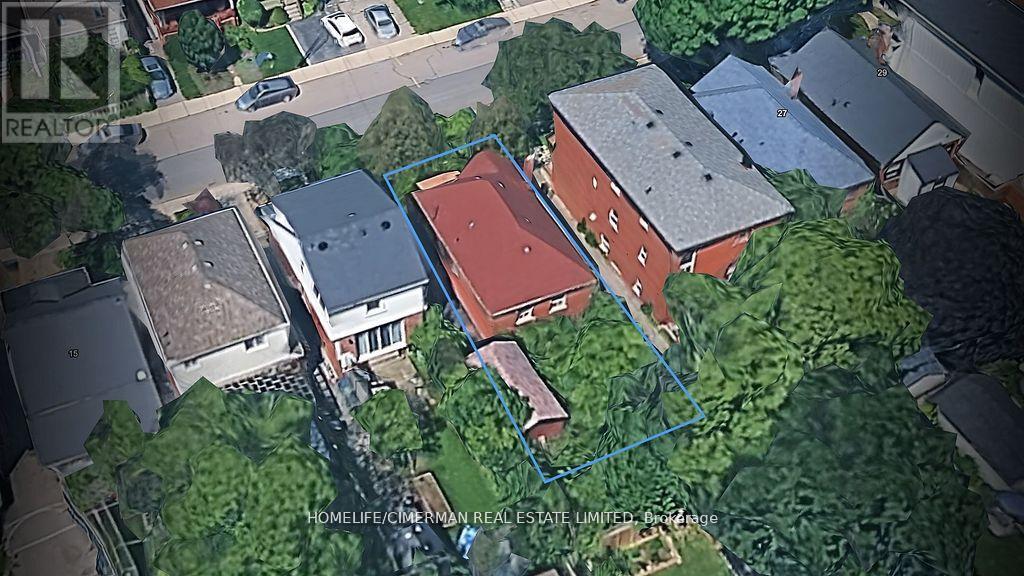 21 Seventeenth Street, Toronto, Ontario M8V 3K2 - Photo 2 - W13480814