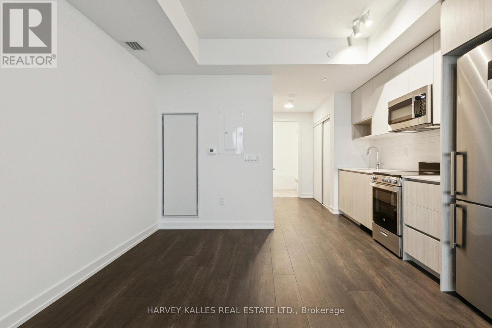 512 - 801 The Queensway, Toronto, Ontario  M8Z 6A8 - Photo 4 - W13480950