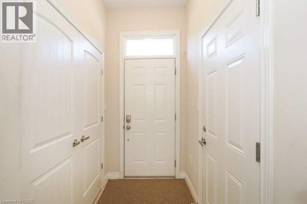 18 Robert Peel Road, Kitchener, Ontario  N2H 0B3 - Photo 6 - 40840913