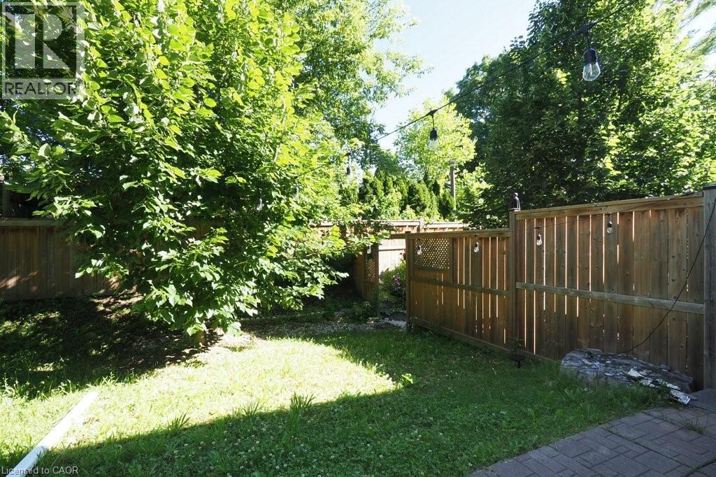 18 Robert Peel Road, Kitchener, Ontario  N2H 0B3 - Photo 33 - 40840912