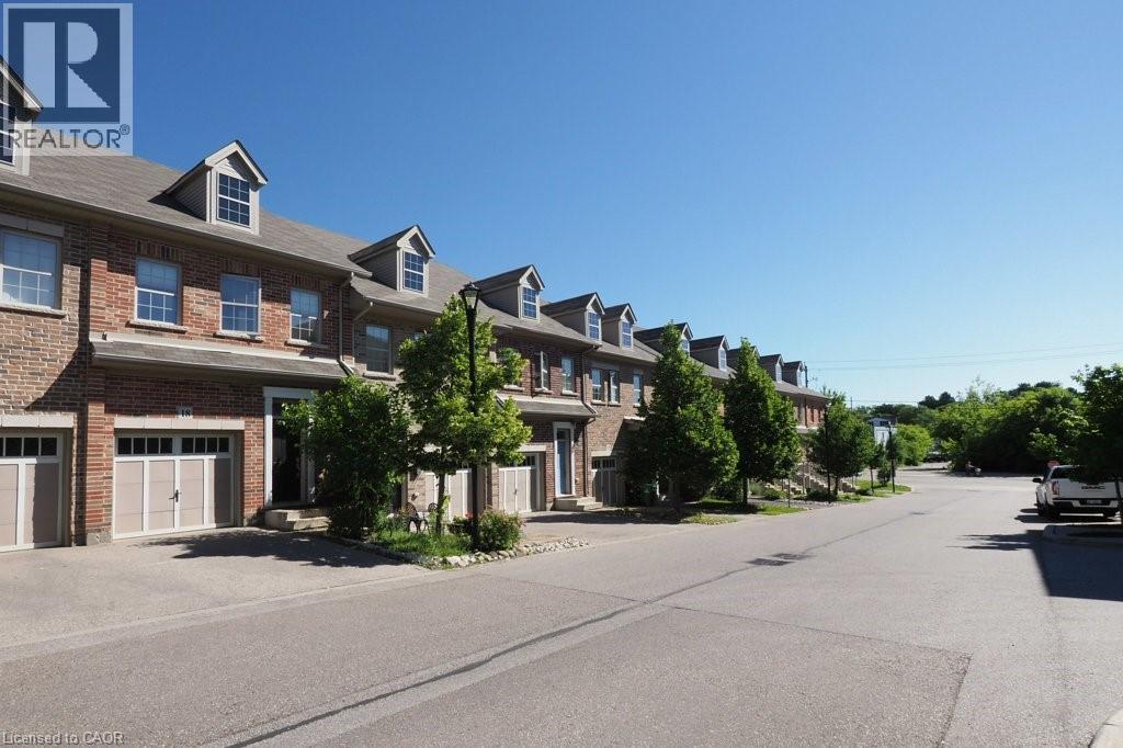 18 Robert Peel Road, Kitchener, Ontario  N2H 0B3 - Photo 4 - 40840912