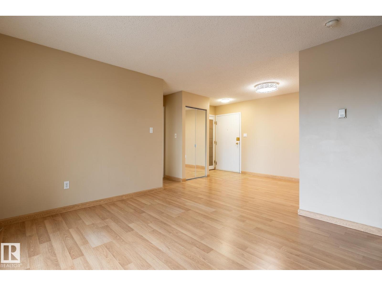 #324 6720 158 Av NW, Edmonton, Alberta  T5Z 3B1 - Photo 3 - E4494835